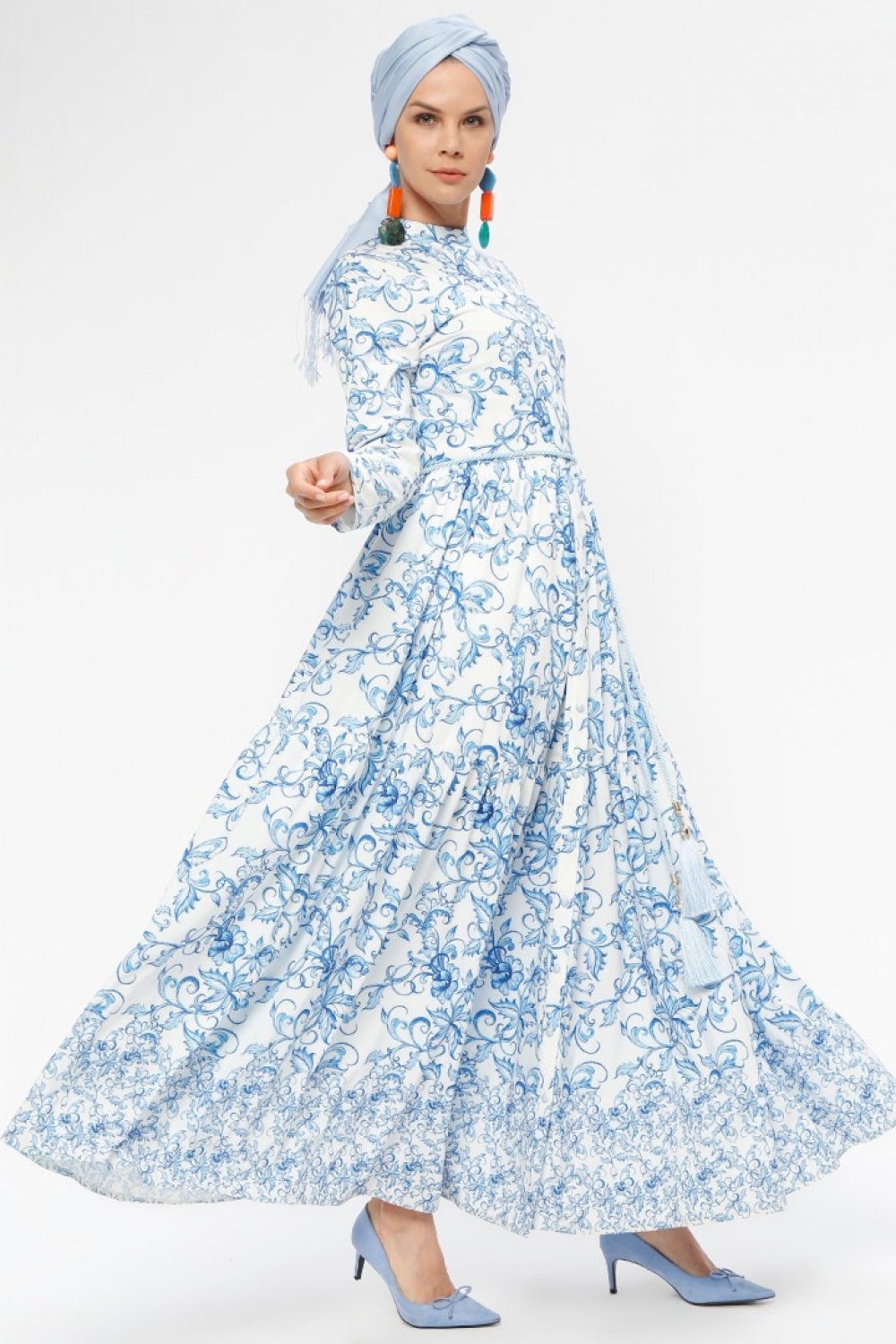 Mustafa Dikmen Mavi Beyaz Romantik Desenli Elbise Elbisebul