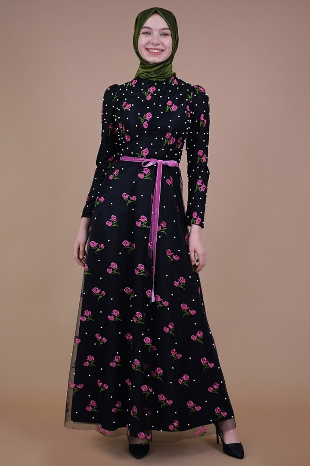 Sew&Design Siyah İnci Nakışlı Abiye Elbise | ElbiseBul