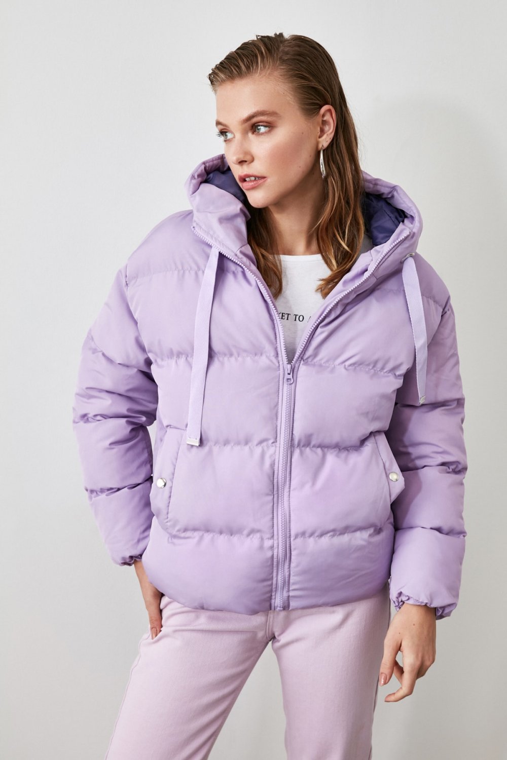 Trendyolmilla Lila Kapusonlu Sisme Mont Elbisebul