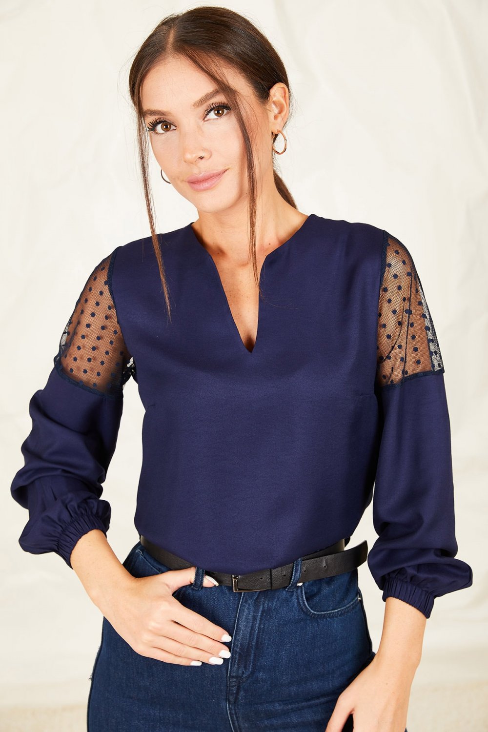 Armonika Kadin Siyah V Yaka Kolu Tullu Balonlu Bluz Arm 20k001038 Trendyol