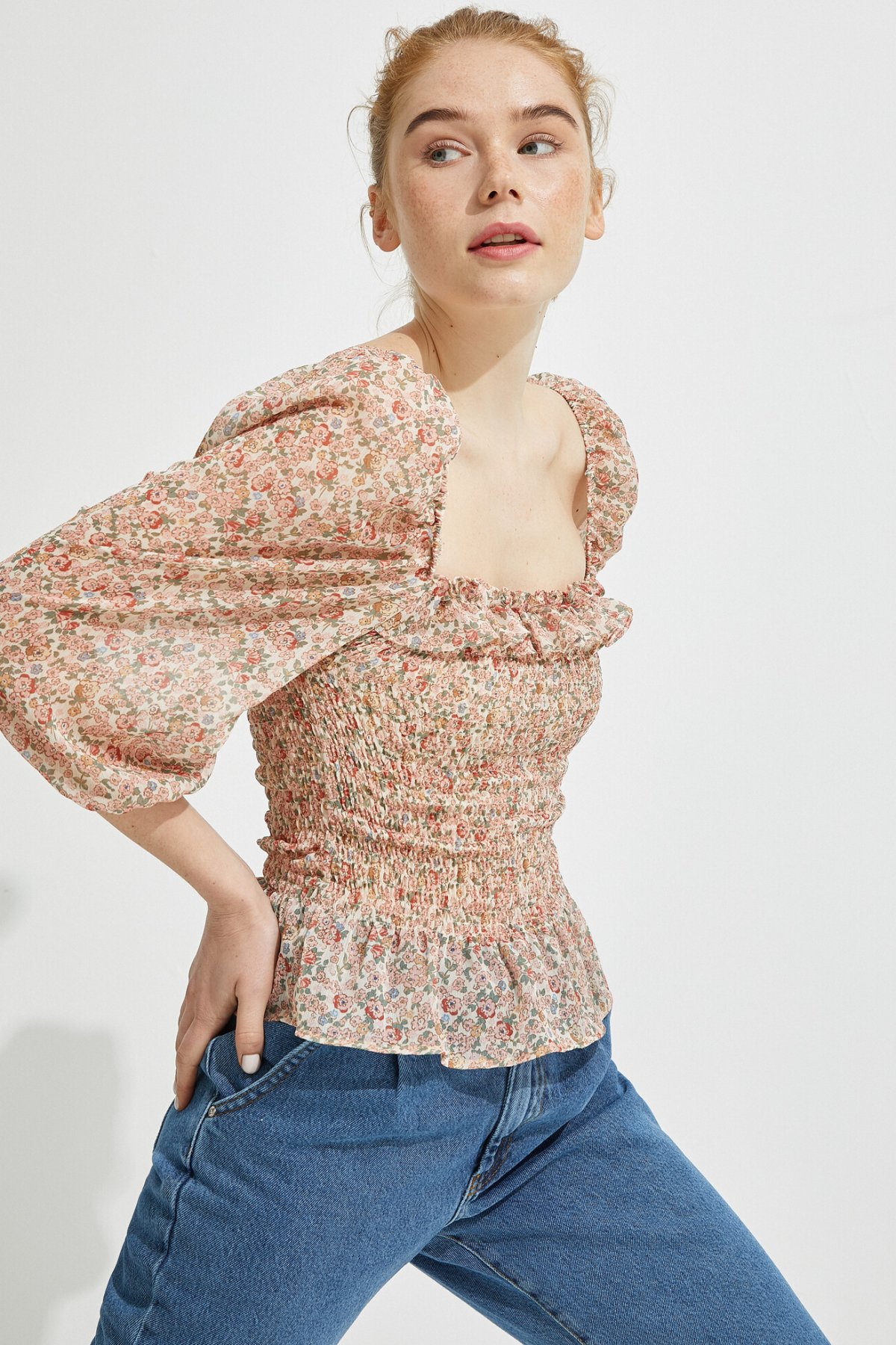 Koton Cicekli Kare Yaka Bej Bluz Elbisebul