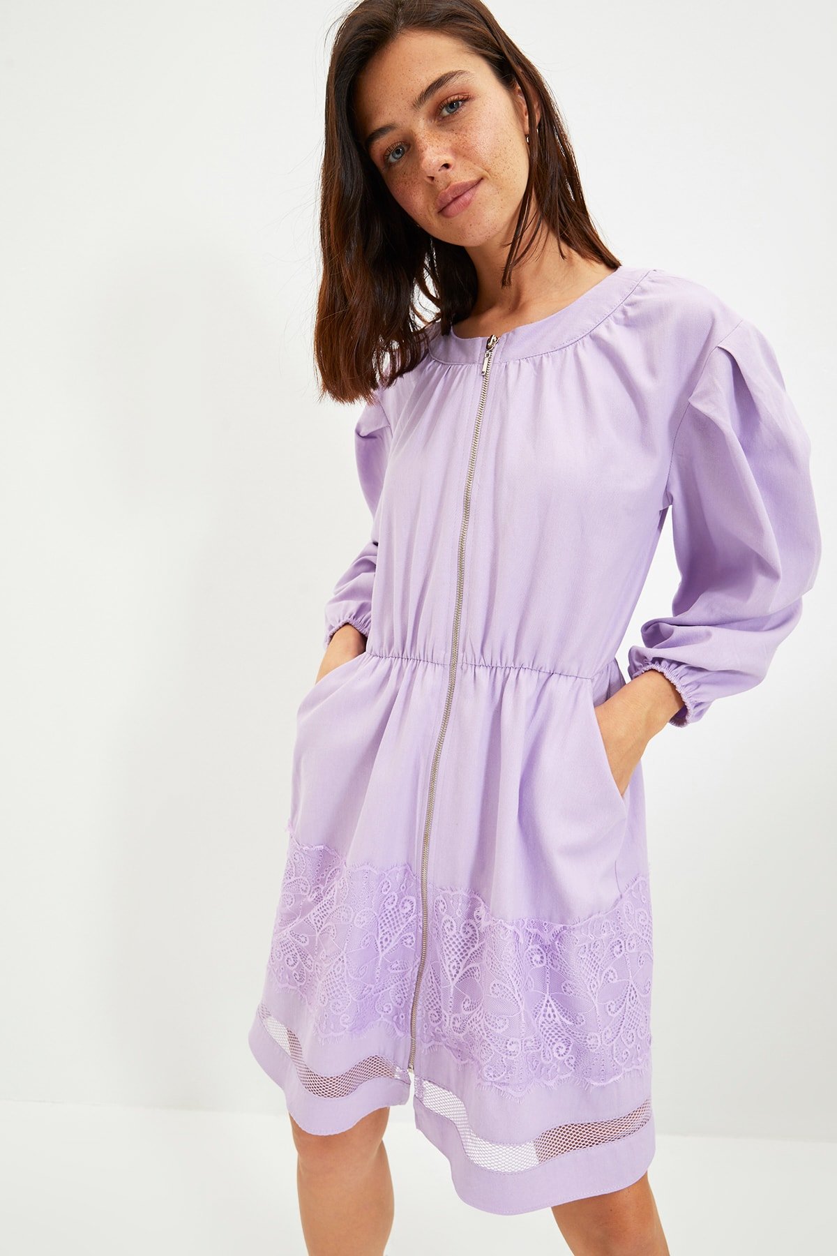 Trendyolmilla Lila Fermuarlı Şerit Detaylı Mini Elbise Trendyolmilla Lila Fermuarlı Şerit Detaylı Mini Elbise