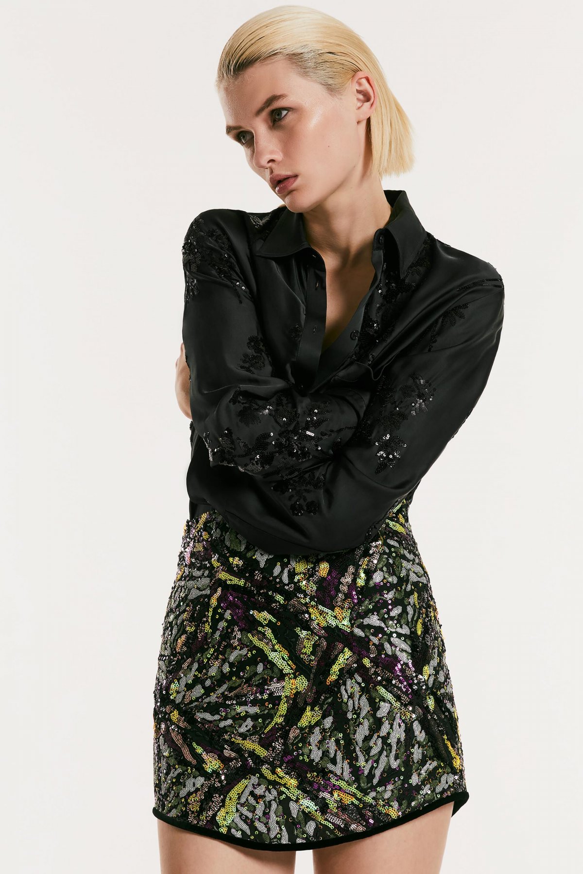 Zara Renkli Payetli Mini Etek Zara Renkli Payetli Mini Etek